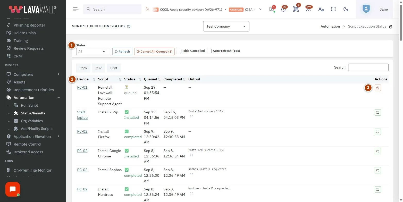 La page Script Execution Status, avec la barre d’outils, le tableau des tâches et les actions de ligne numérotés de 1 à 3.
